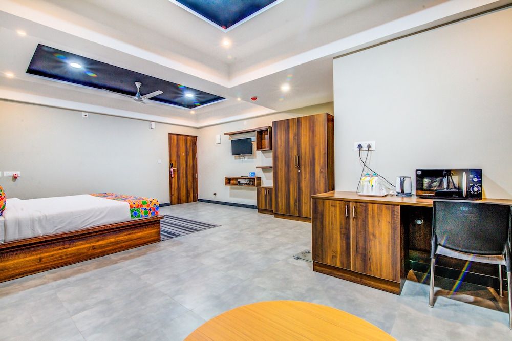 FabHotel Prime Abion Executive Room, 1 Queen Bed, Non Smoking 9