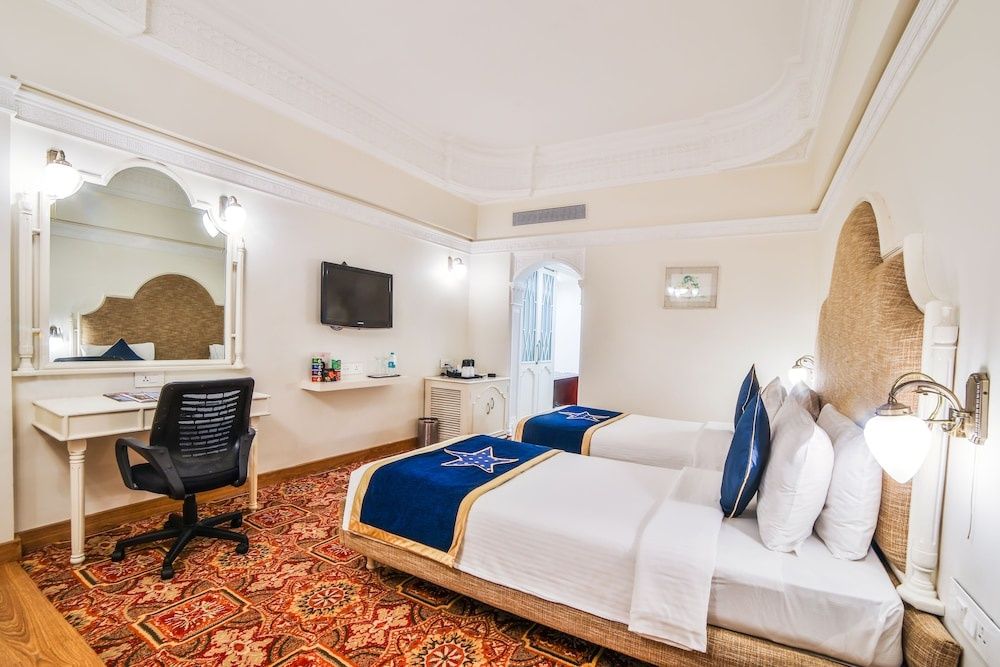 Hotel Sitara Deluxe Room 5