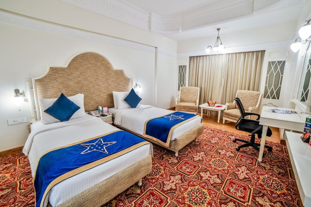 Hotel Sitara Deluxe Room 20