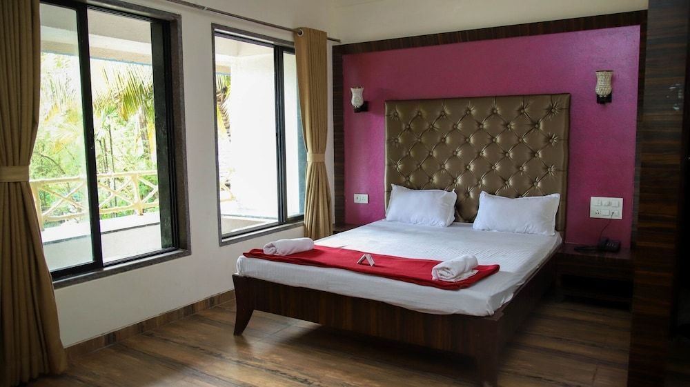 Seashell Beach Resort Family Room 3