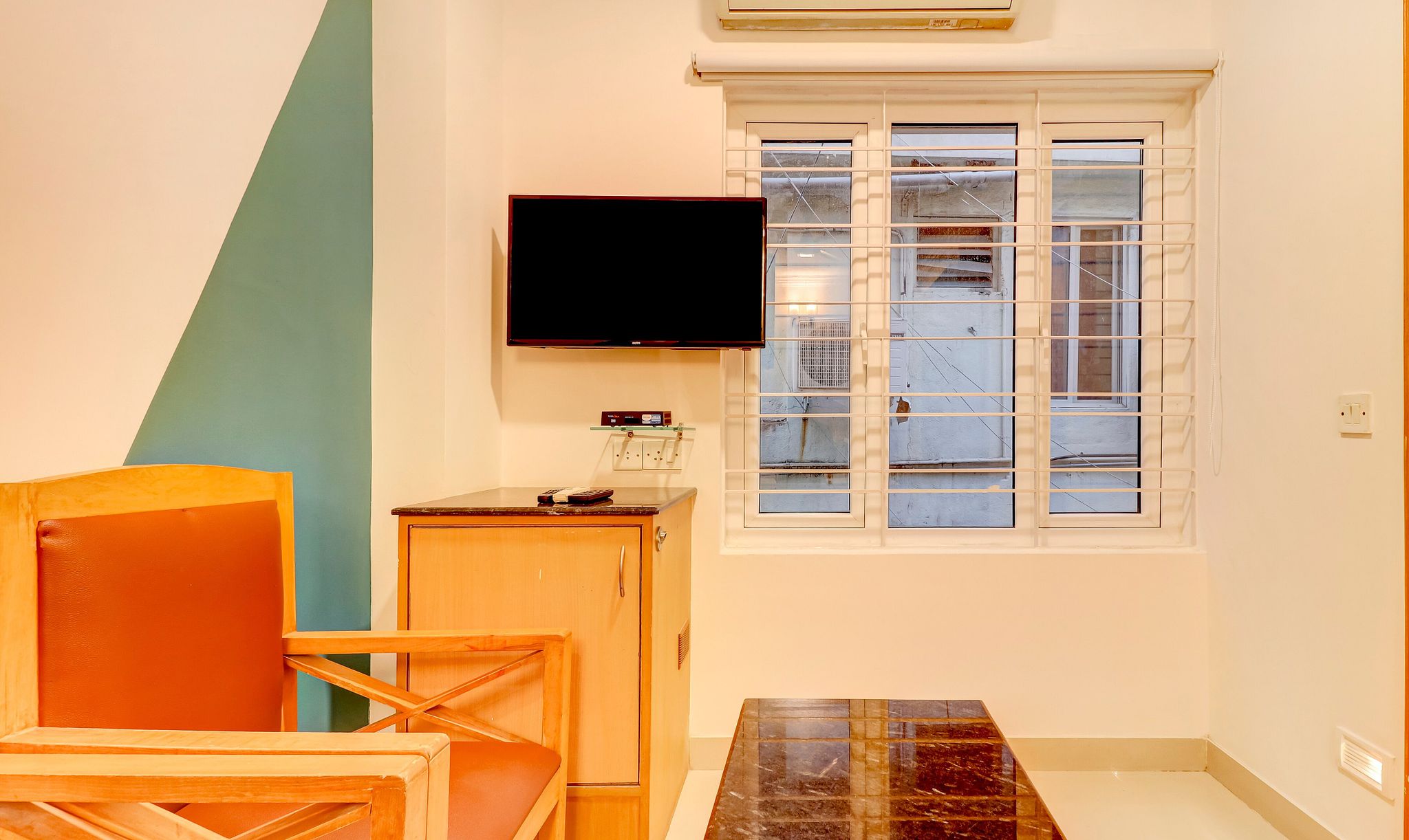 Treebo Terminus, Koramangala 5th Block Deluxe Double Room 16