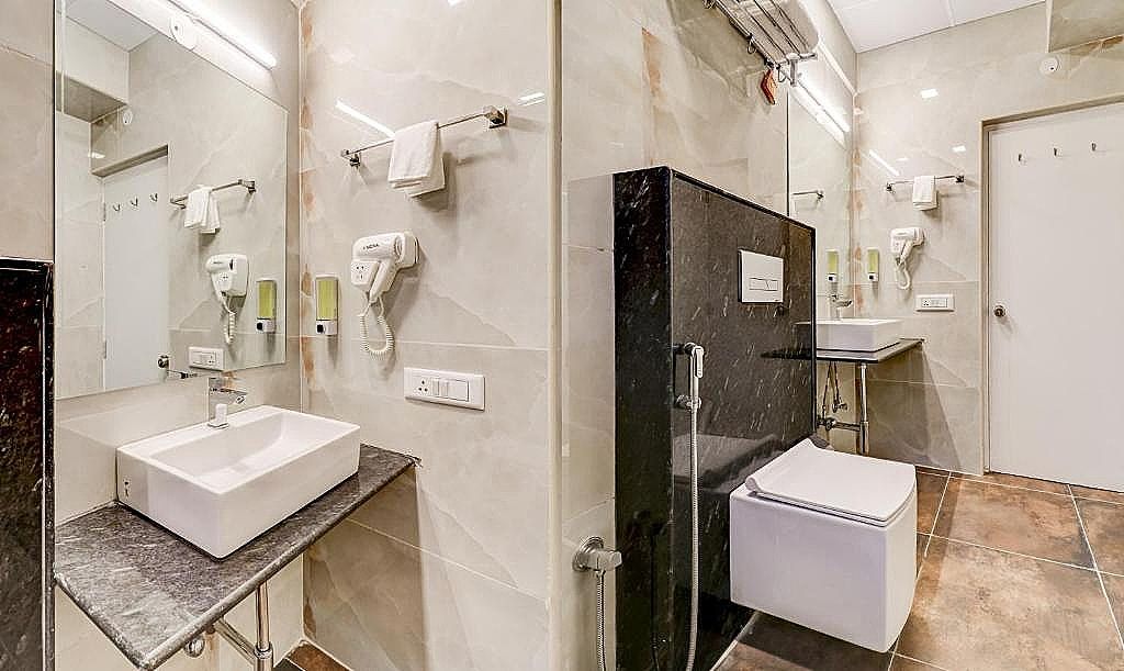Treebo Terminus, Koramangala 5th Block Deluxe Double Room 24