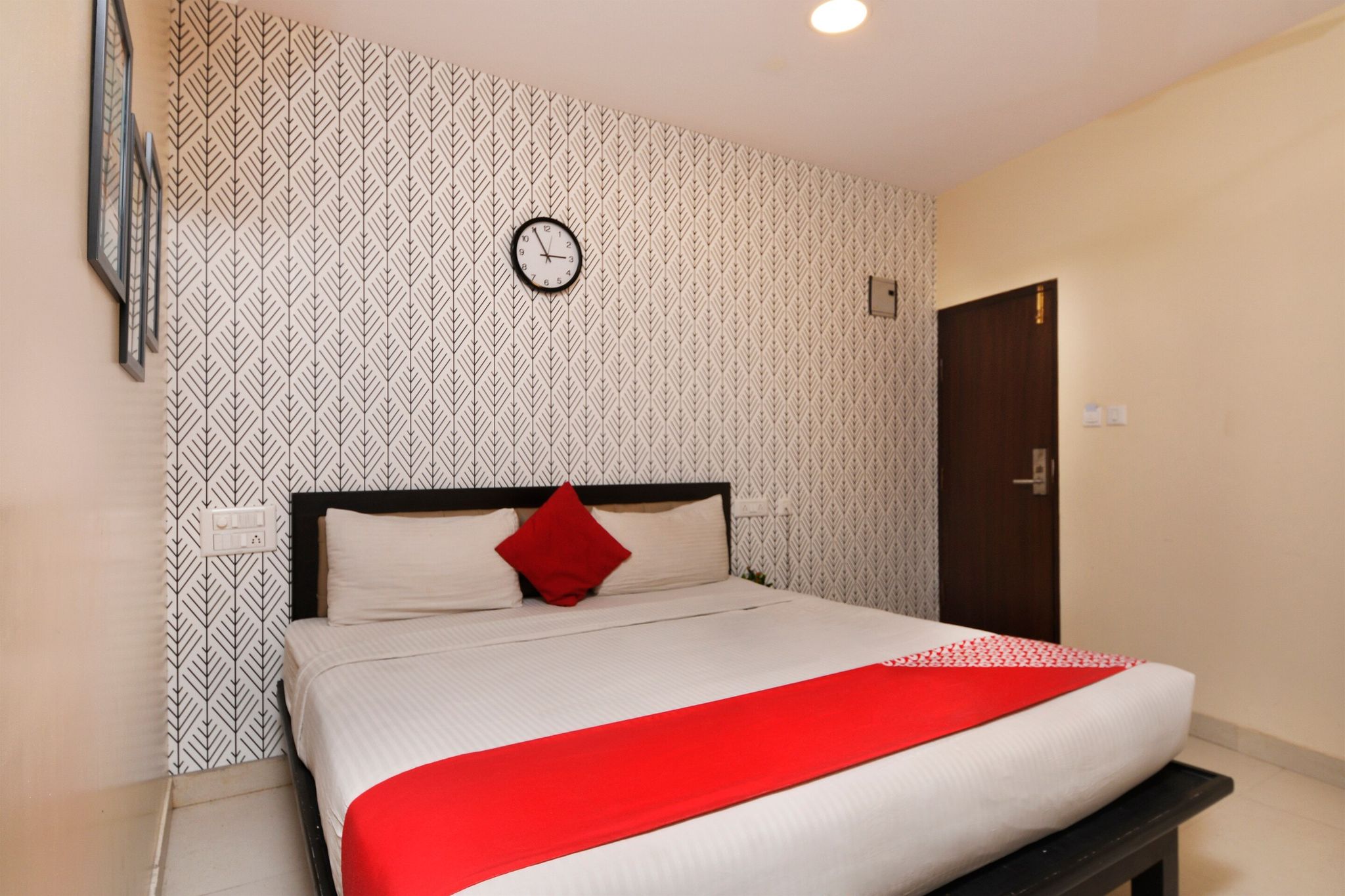 Hotel O French International Family Room 3