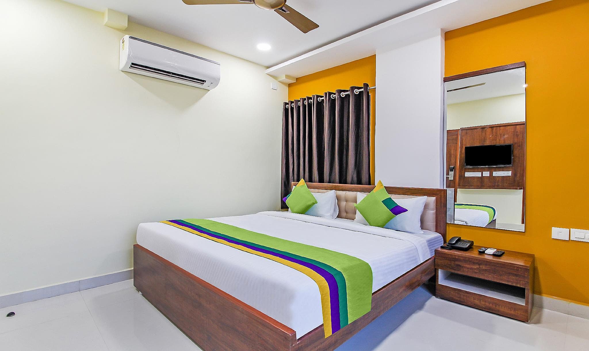 Itsy Hotels D'Comfort Inn Standard Double Room 9