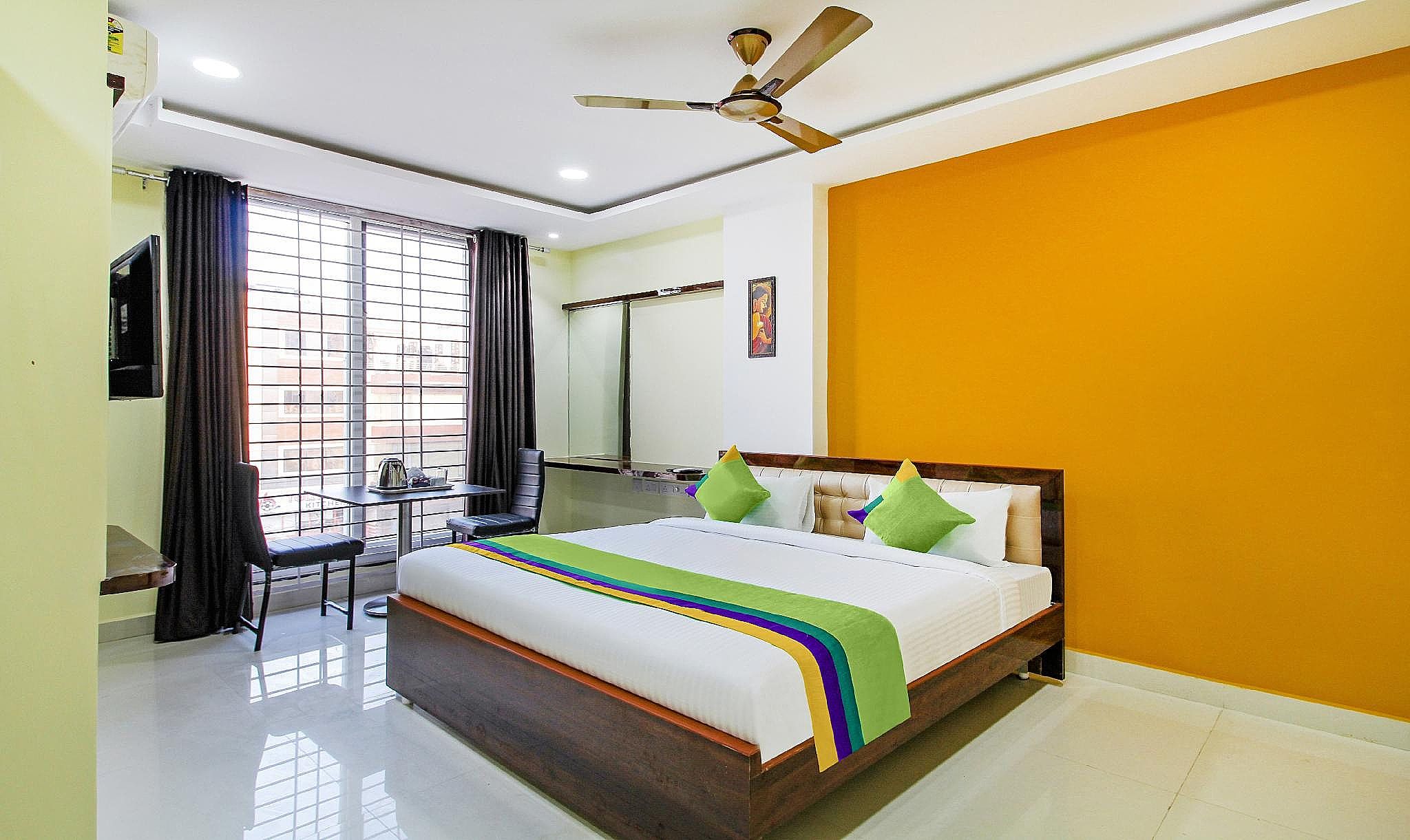 Itsy Hotels D'Comfort Inn Standard Double Room 13