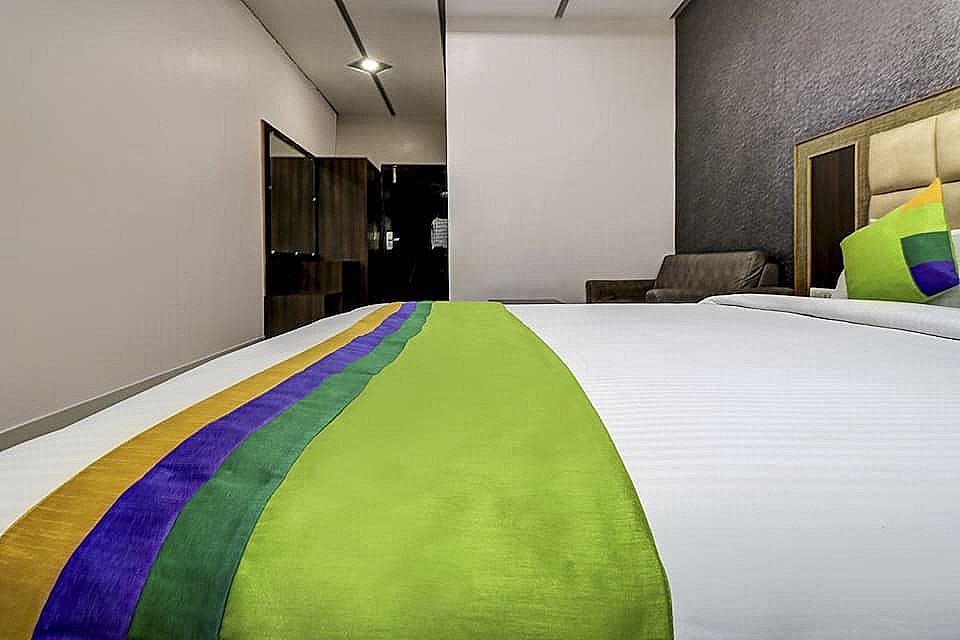 Treebo Sahara Suites, 750 M From St. John's Medical College And Hospital Standard Double Room