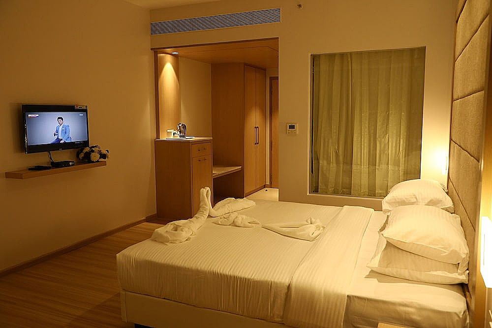 YN Hotels Deluxe Room 7