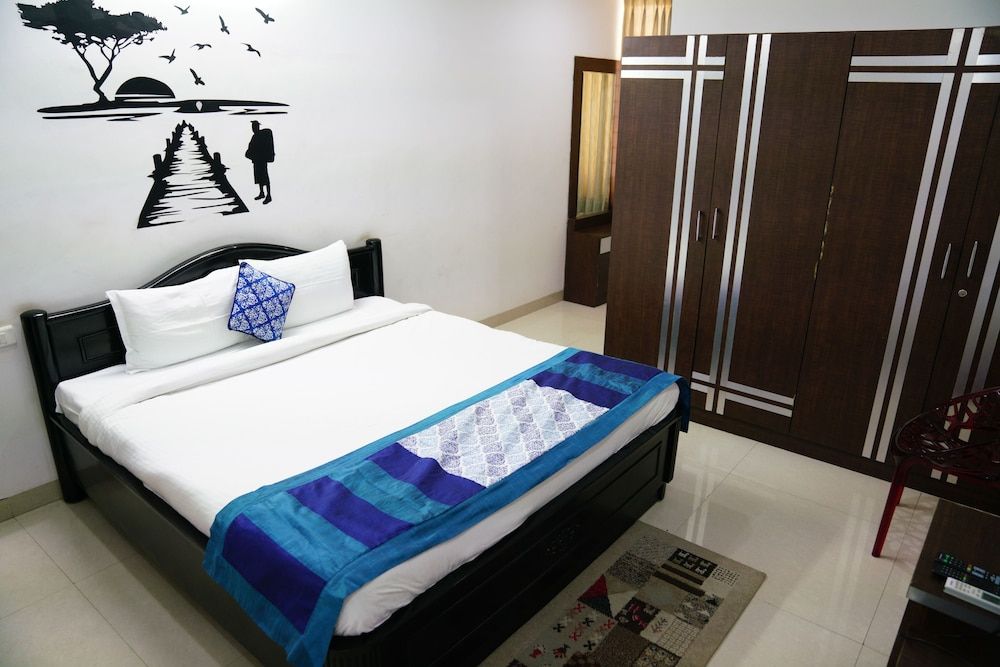 Hitech Shilparamam Guest House Basic Room 8