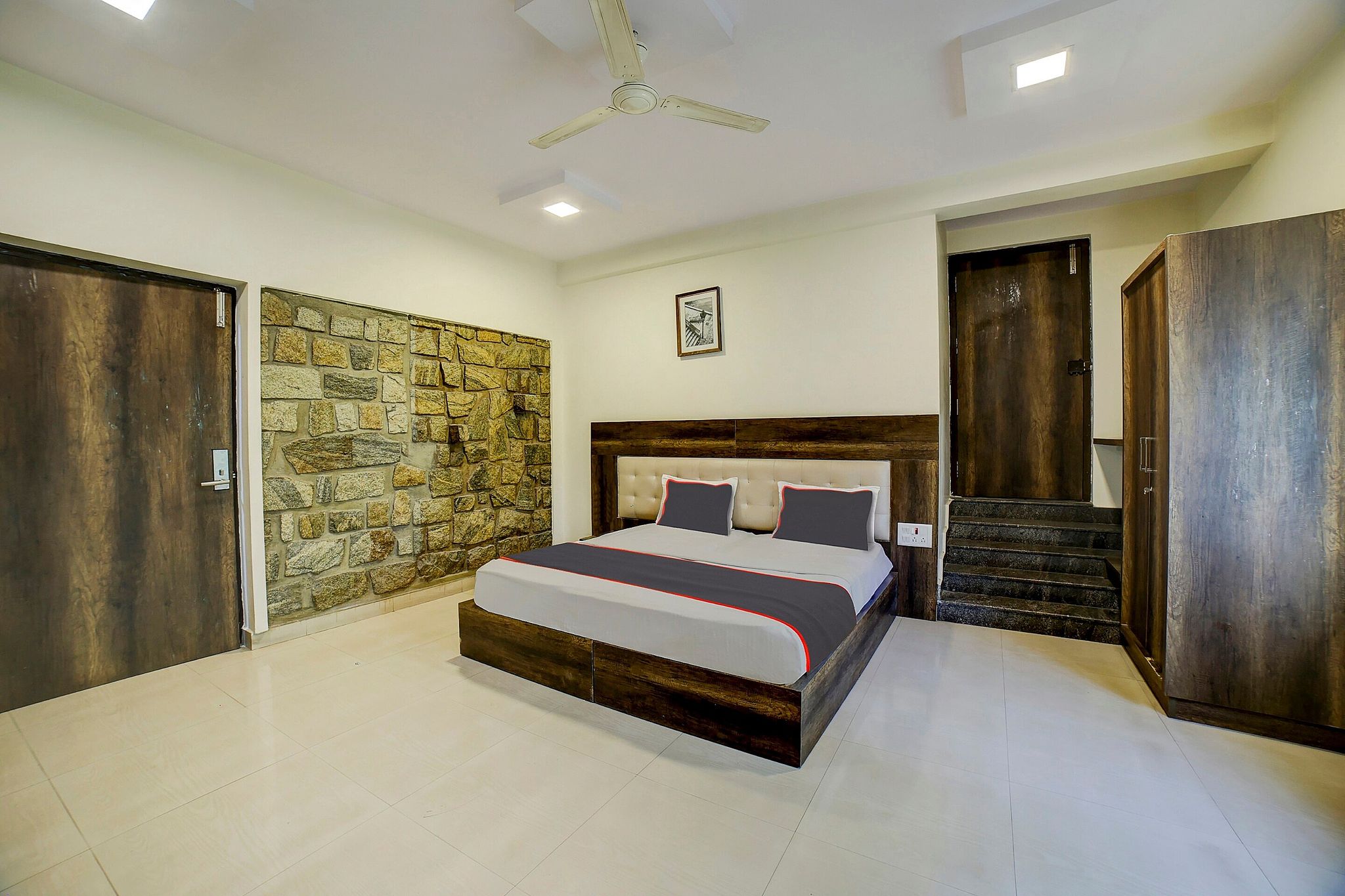 Collection O New Royal Serenity Inn Classic 7