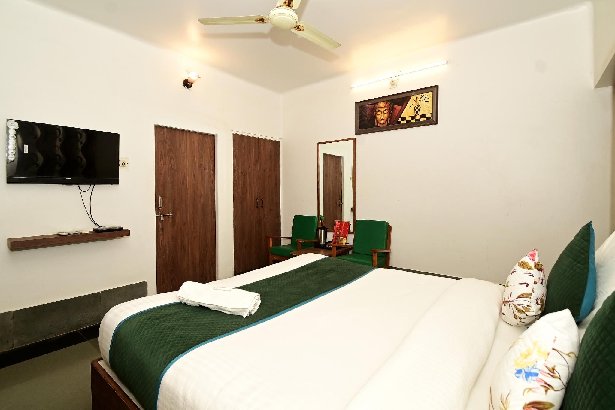 Deluxe Air Conditioning Room