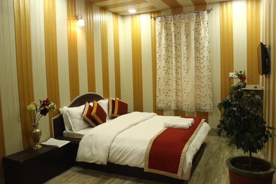 Bed room