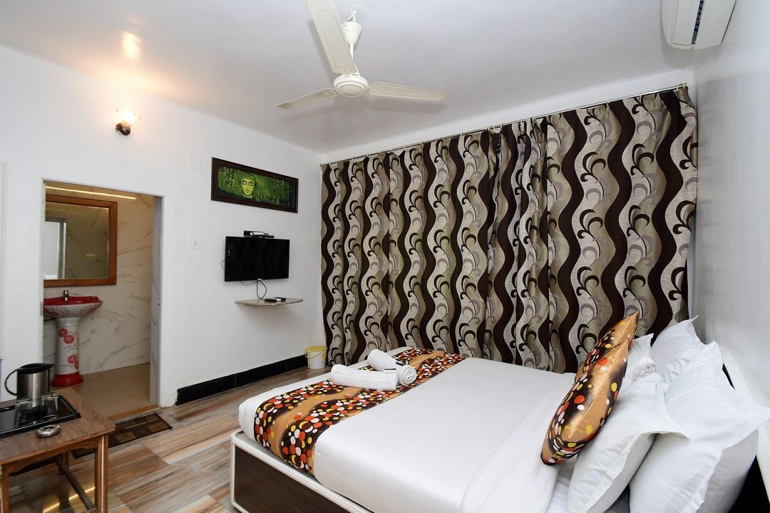 Super Deluxe AC Room