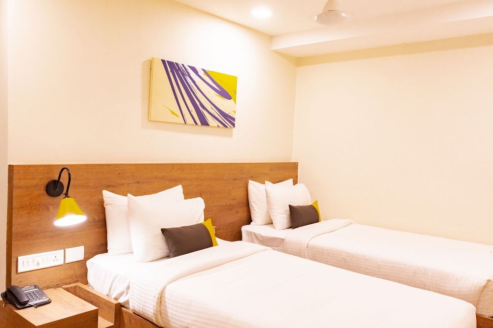 IStayHotels Jubilee Hills Hyderabad Comfort Room 3