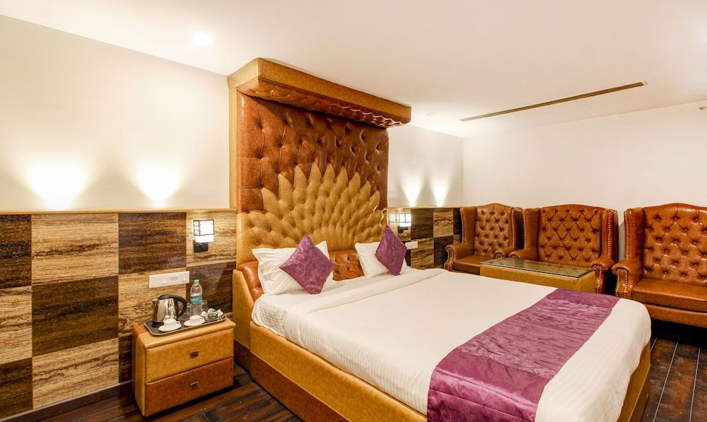 undefined Treebo Tryst F One 7