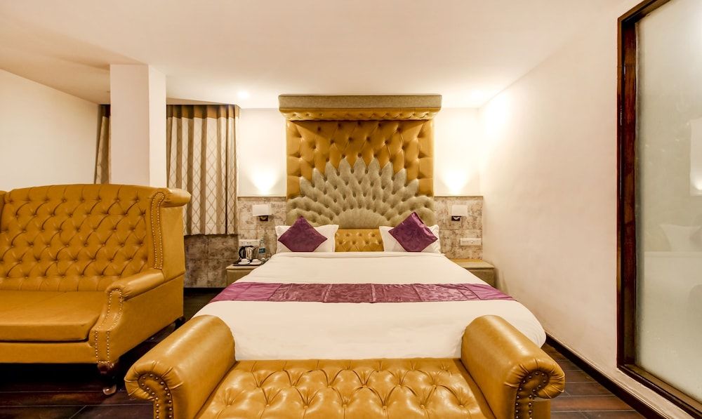 Treebo Tryst F One Premium Room 6