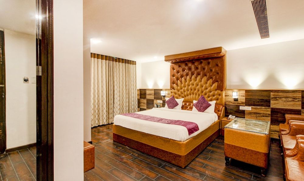 undefined Treebo Tryst F One 10