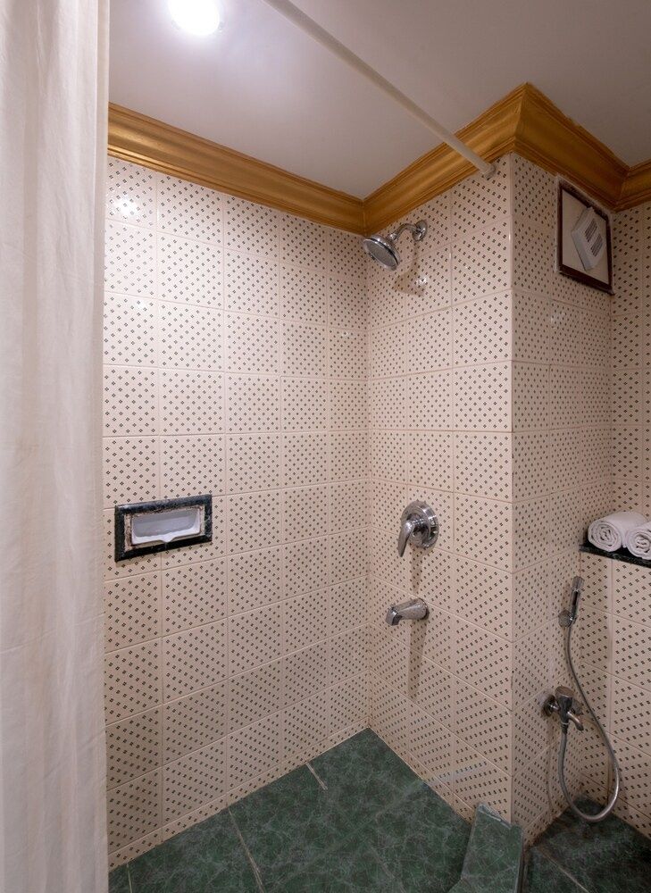 Hotel Nahar Executive Room 5