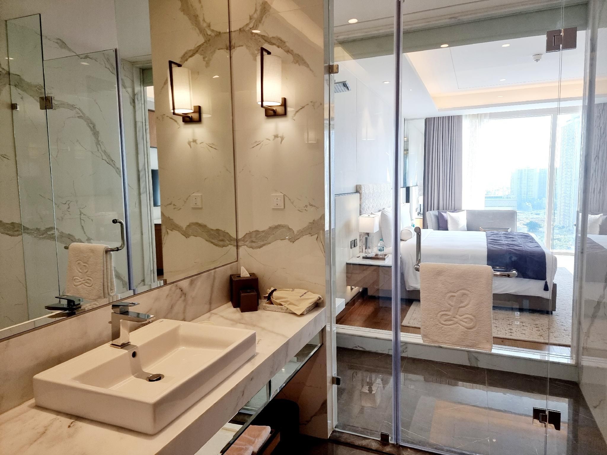 Royal Club Room