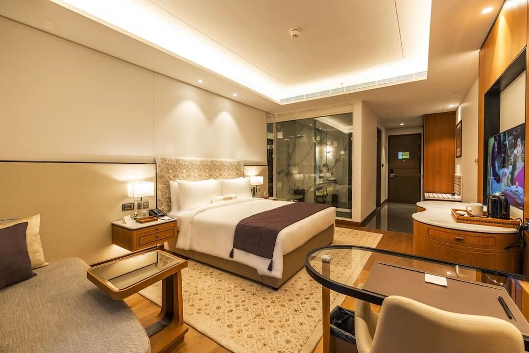 Royal Club Room