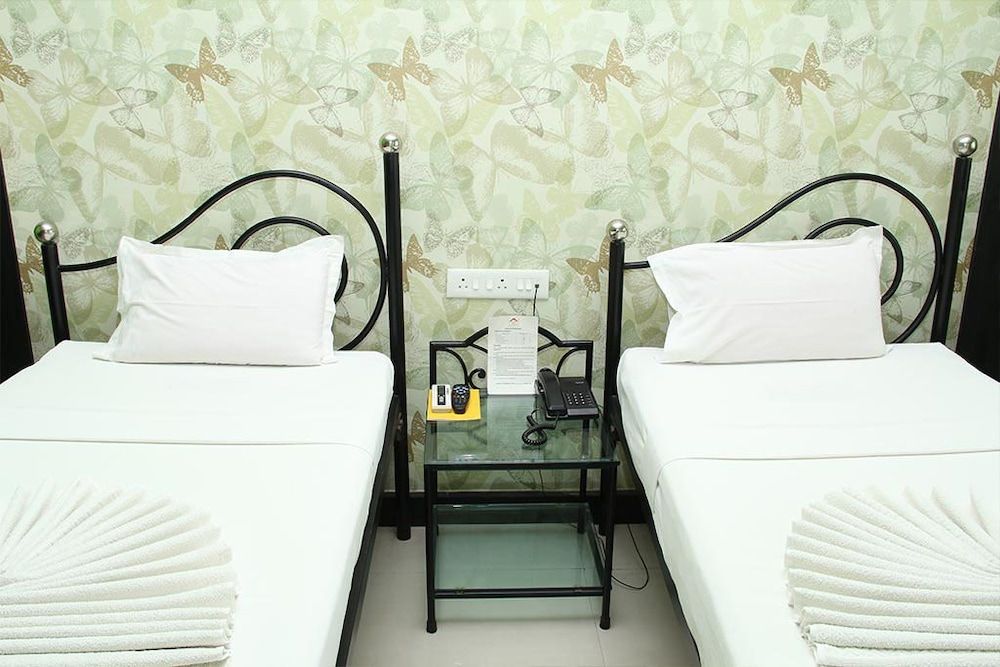 MGM - Aagman The Guest House Deluxe AC Room 2