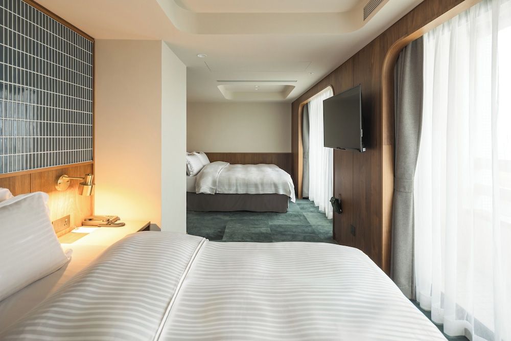 Provintia Hotel Deluxe Triple Room 4