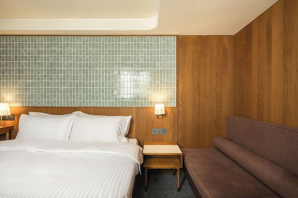 Provintia Hotel Standard Double Room, Bathtub 3