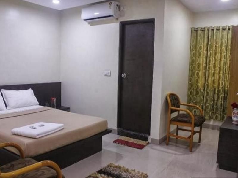 Treebo Trip Shagun Executive Royal Executive Room