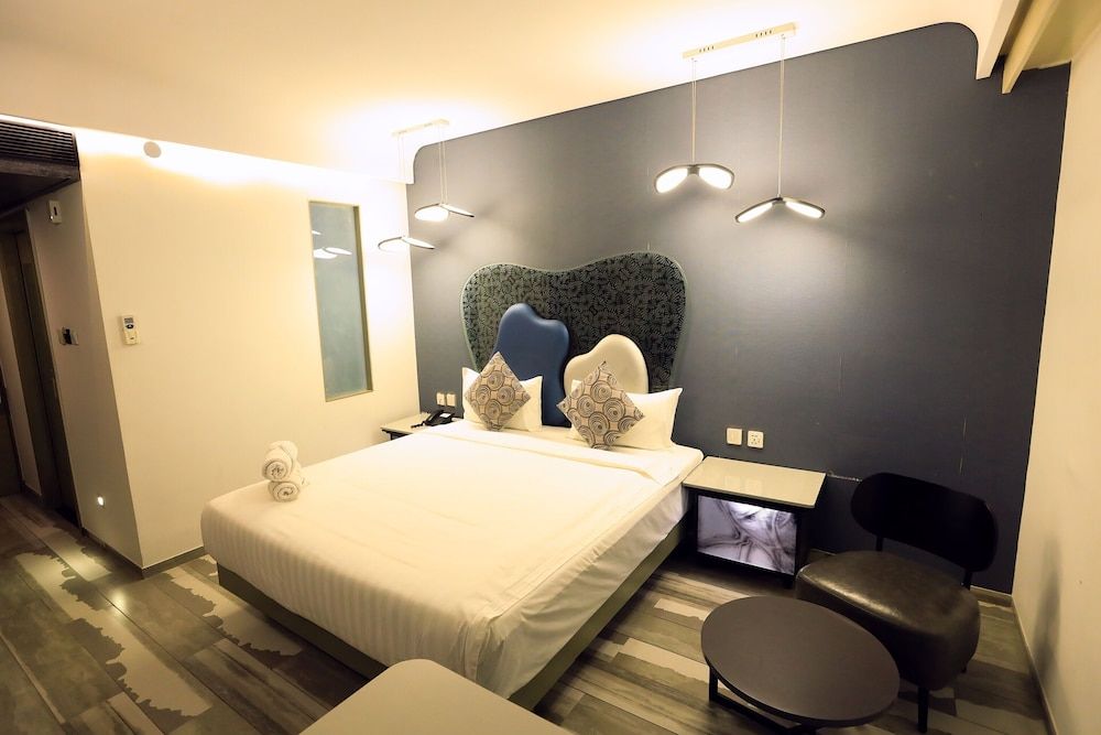 undefined Humming Bird Hotel & Banquet 10