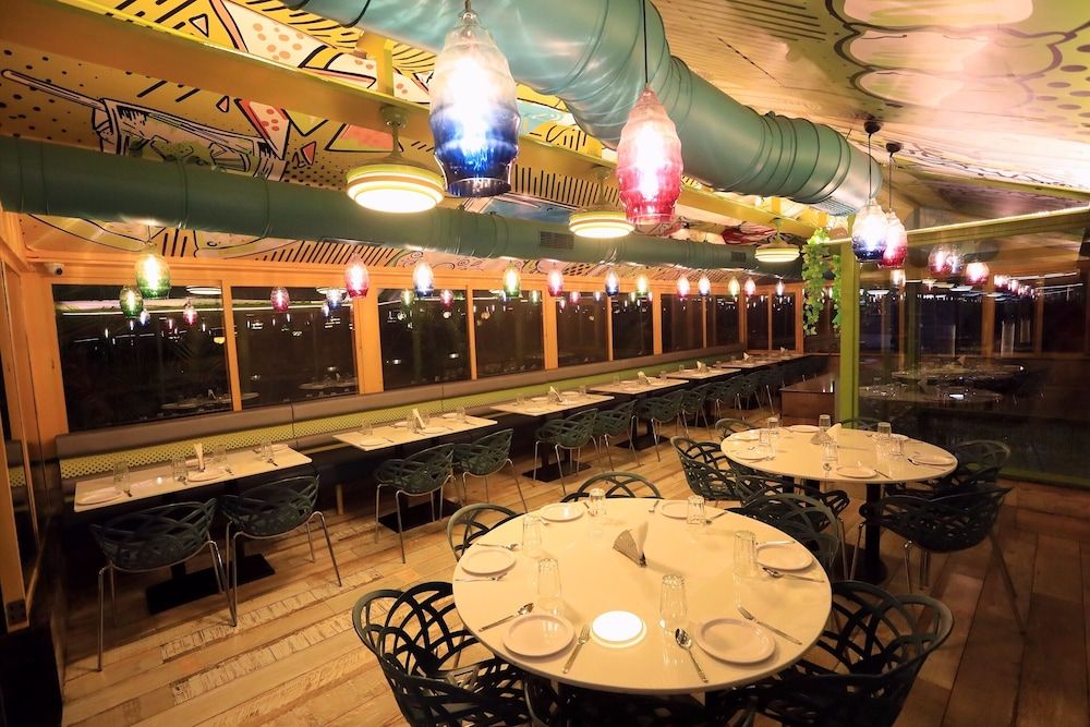 undefined Humming Bird Hotel & Banquet 8