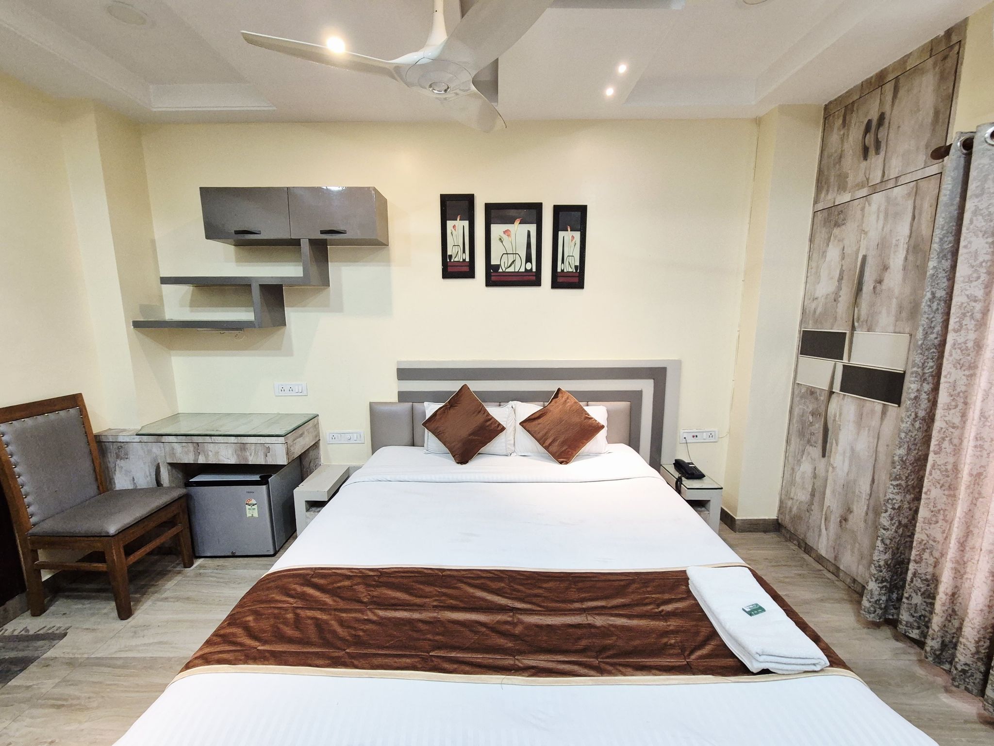 undefined Aryan Address 5