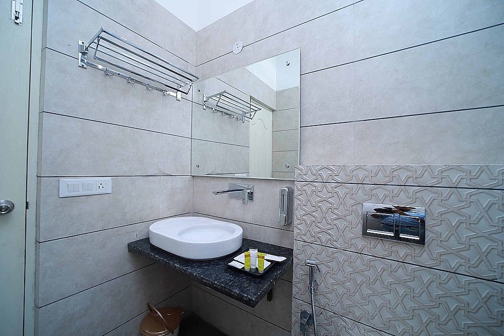 Dewdrop Shankh Superior Room(Complimentary Fruit Basket and Cookie Jar) 20