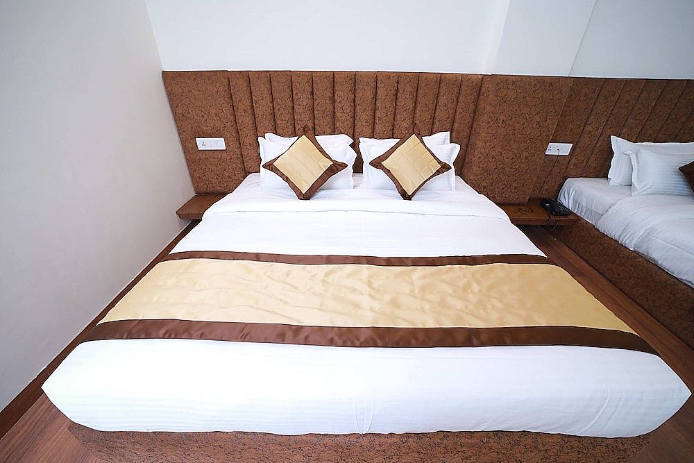 Dewdrop Shankh Superior Room(Complimentary Fruit Basket and Cookie Jar) 4