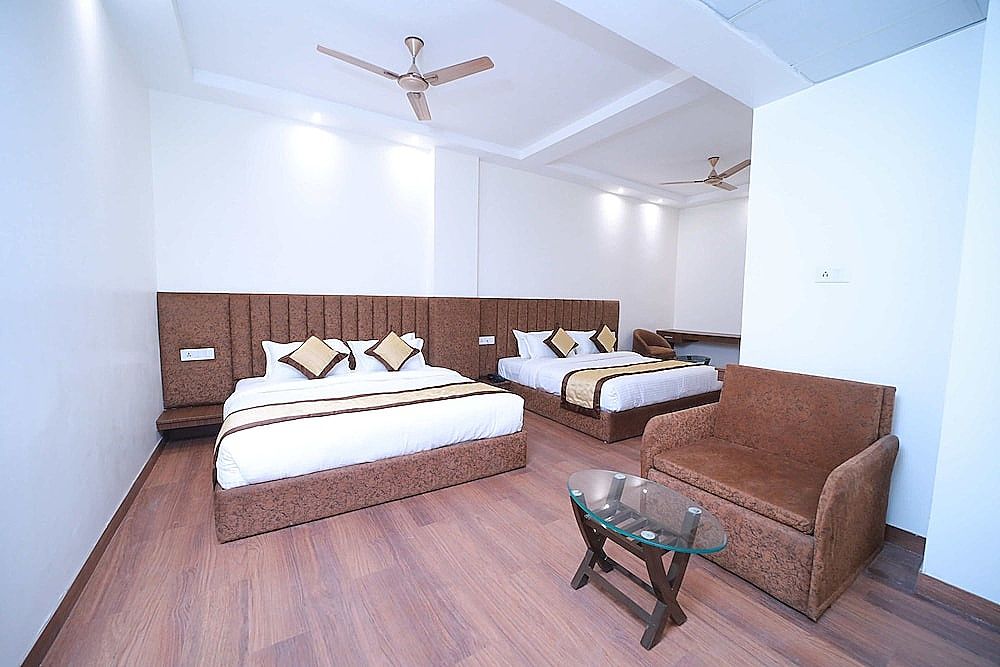 Dewdrop Shankh Superior Room(Complimentary Fruit Basket and Cookie Jar) 9