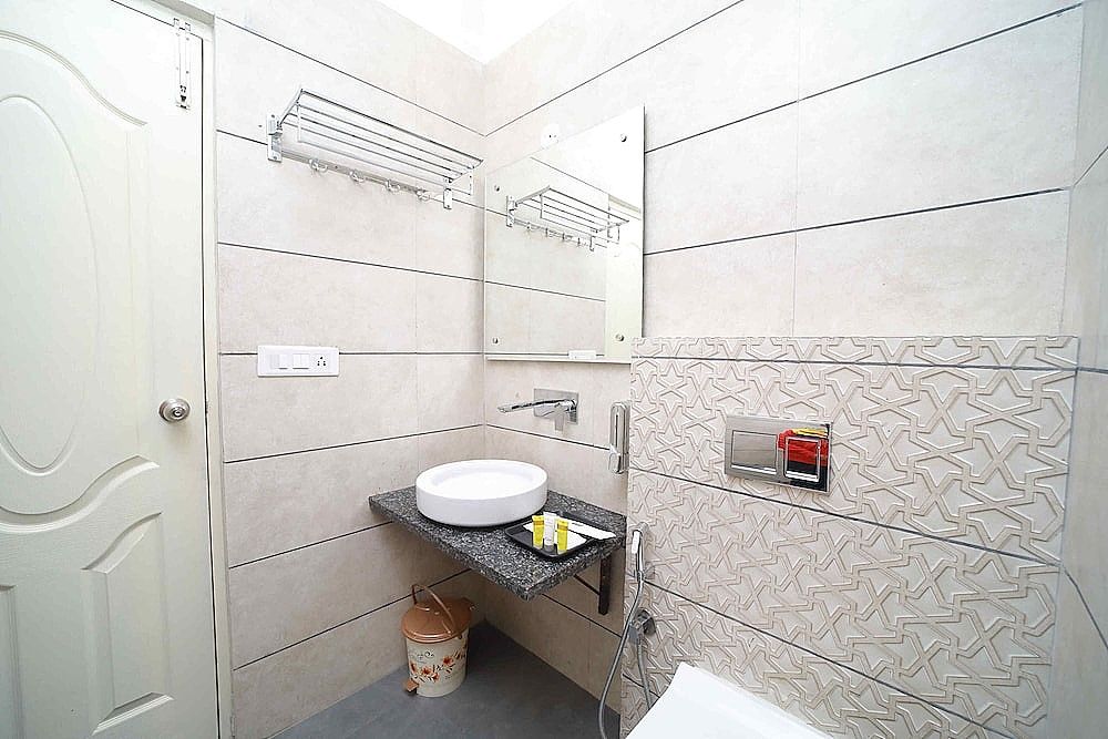 Dewdrop Shankh Superior Room(Complimentary Fruit Basket and Cookie Jar) 18