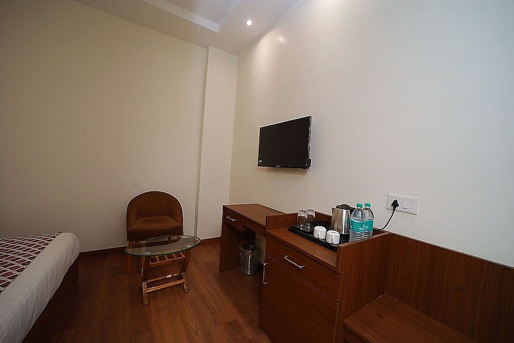 Dewdrop Shankh Superior Room(Complimentary Fruit Basket and Cookie Jar) 31