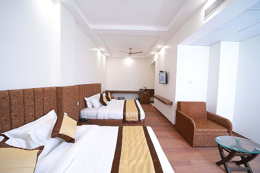 Dewdrop Shankh Superior Room(Complimentary Fruit Basket and Cookie Jar) 2