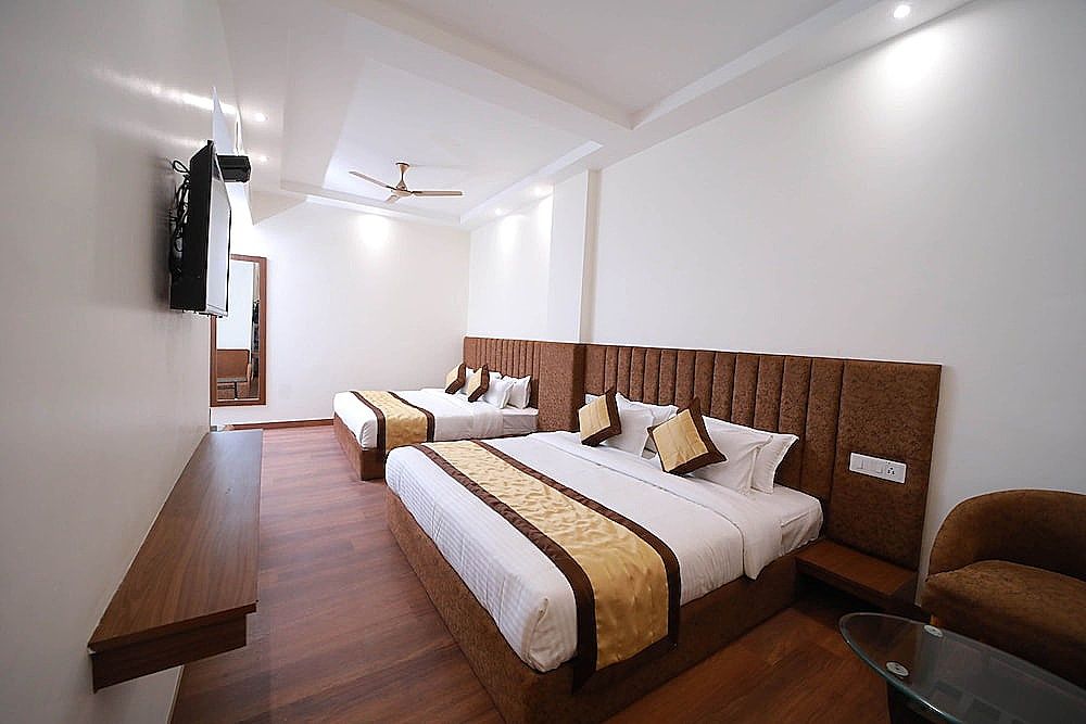 Dewdrop Shankh Superior Room(Complimentary Fruit Basket and Cookie Jar) 11