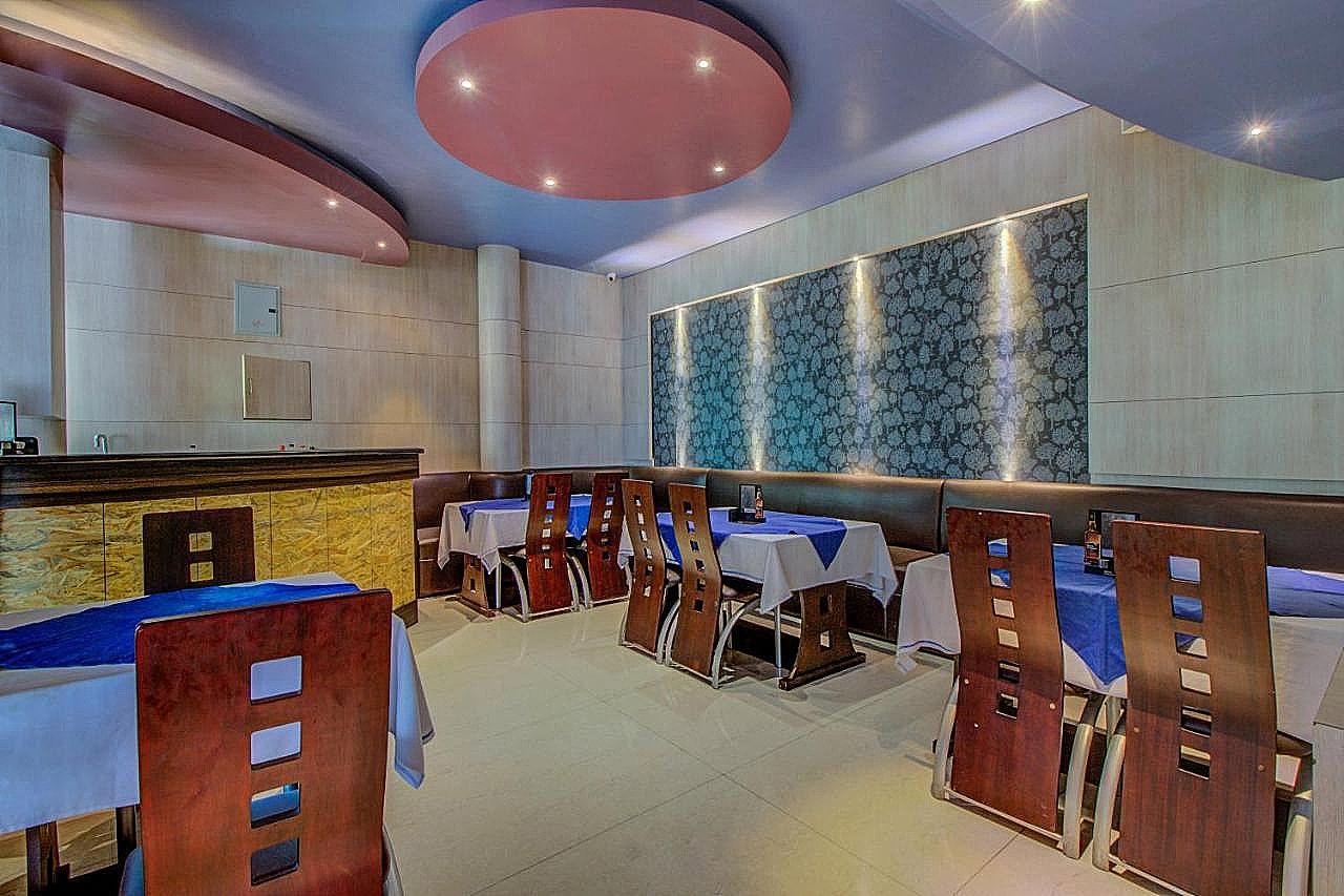 Food & Dining