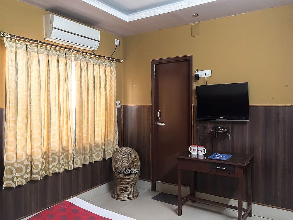 OYO 6996 near Beltola Double or Twin Room 13