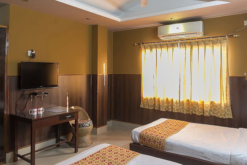 OYO 6996 near Beltola Double or Twin Room 10