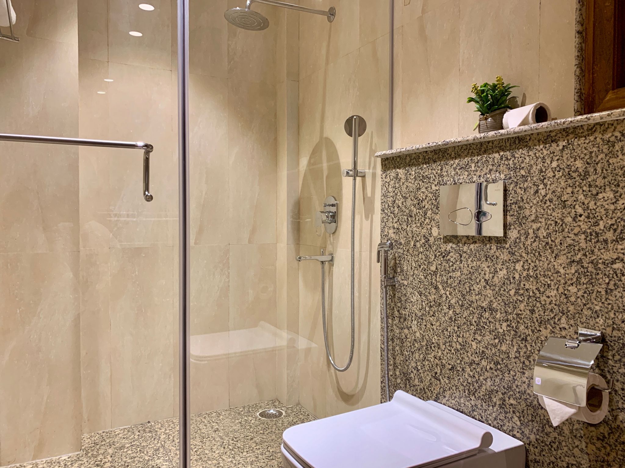 The Greenwood Resort,Guwahati Premier Rooms 5