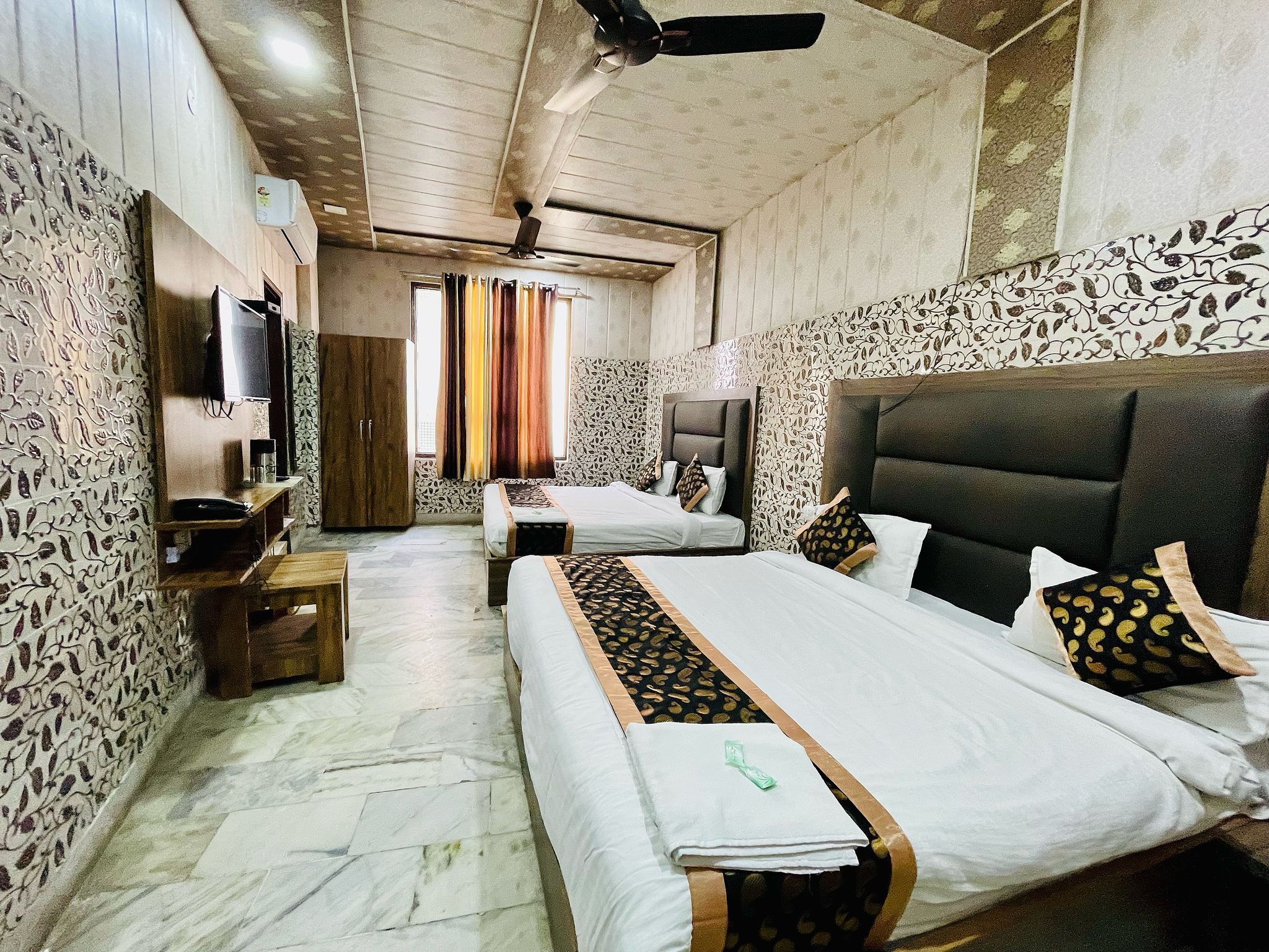 Triple Bed Room