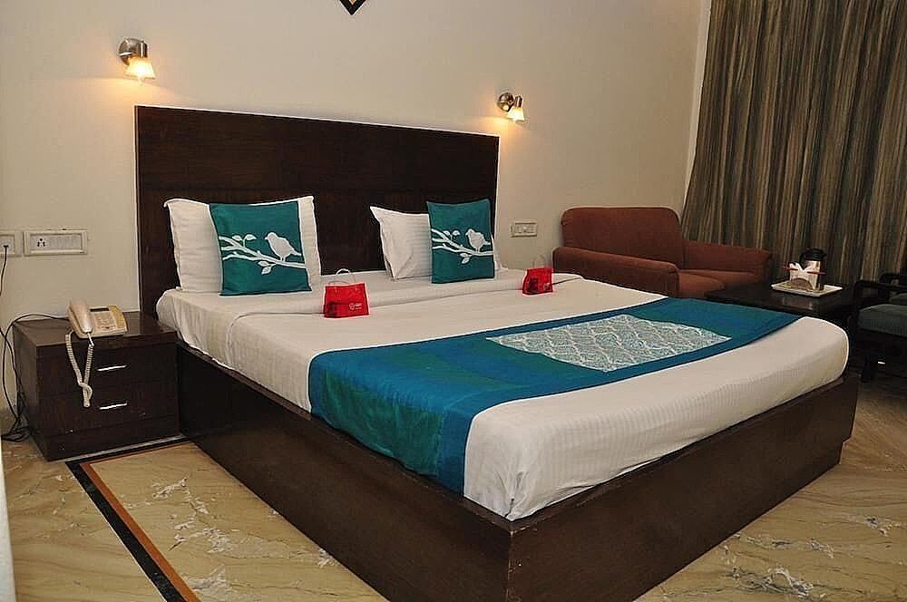 Hotel 42 Deluxe Room 2