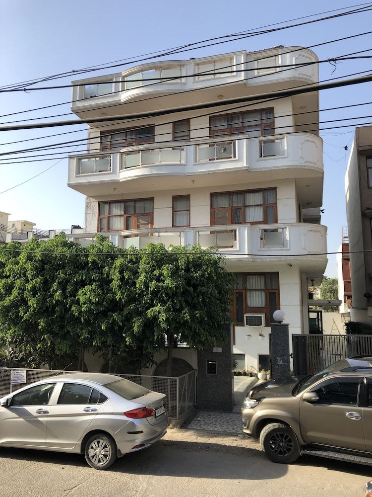 undefined Excel Inn 9