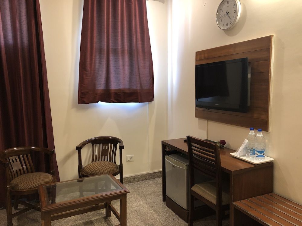 Excel Inn Premium Room 3