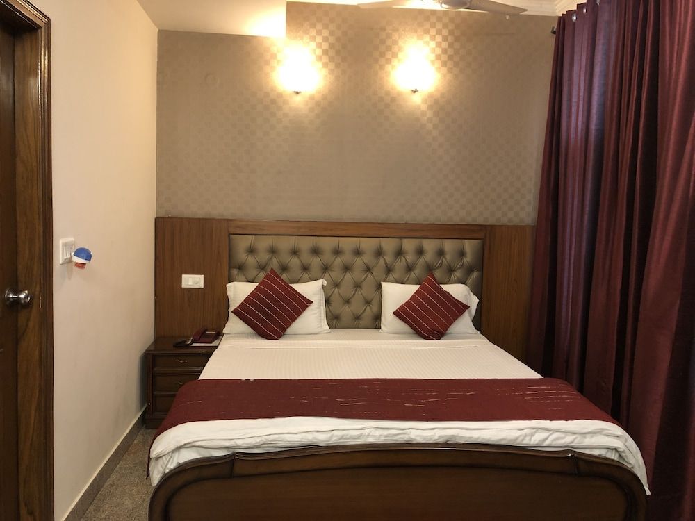 Excel Inn Premium Room 7