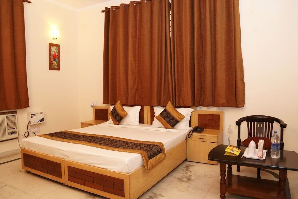 Excel Inn Premium Room 9