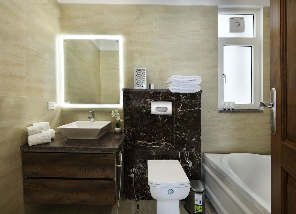 Hydewest India Rose Studio with Kitchenette (Women Only) 4