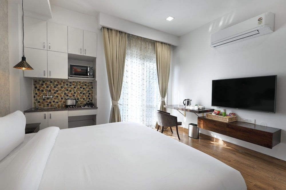 Hydewest India Orchid Studio with Kitchenette 2