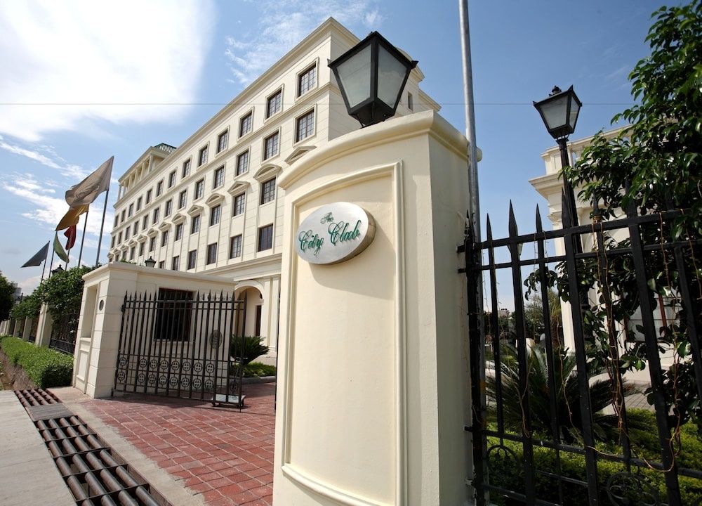 undefined DLF City Club 3 5